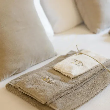 Td Casa Lulu Panoramic Pool Over Mediterranean Scrub